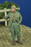 US Paratrooper giving chocolate bar 1944-45